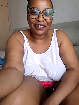 Goddess_of_Hearts' Live XXX Chat