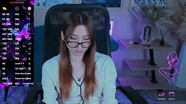 Chat +18 de Karen__davis ao vivo