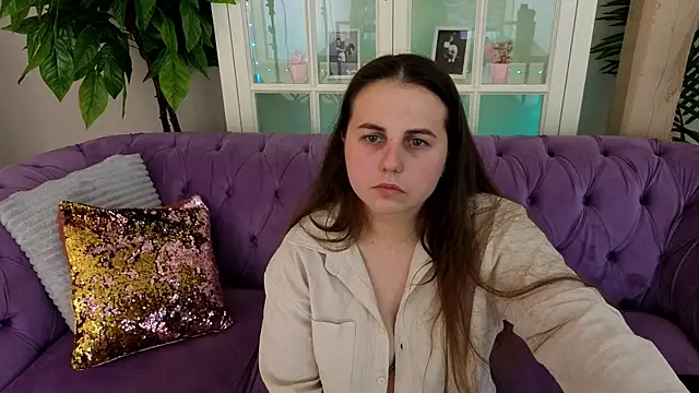 MikaFoxyn Live XXX chat