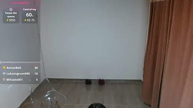 zara_cutehot19 Webcam Show