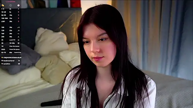 XXX chat uživo modela SelmaCarolfi