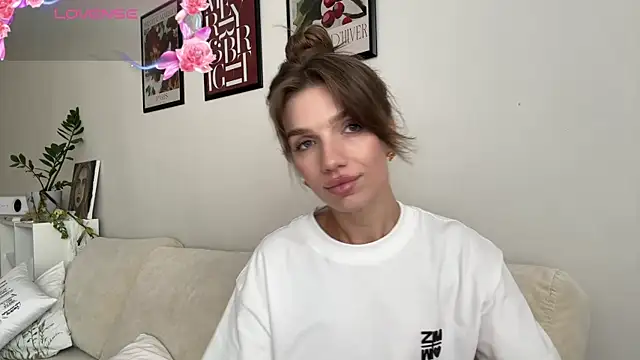 XXX chat uživo modela ArtieThoman