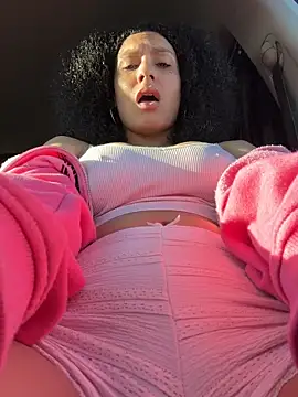 FerrariFrench Chat XXX live