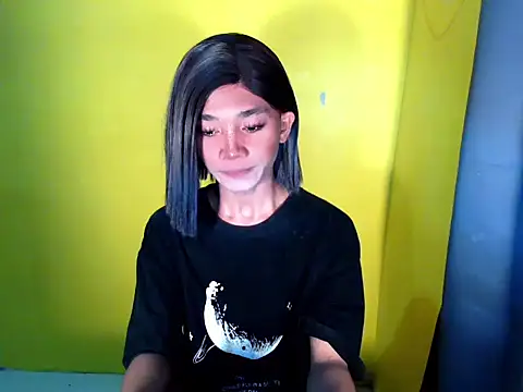 Petite_HugeCock 在線直播表演