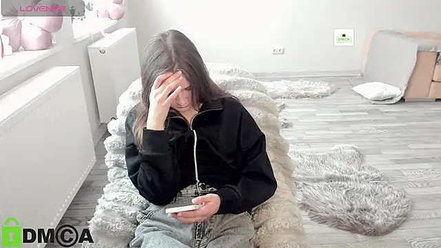 Elina_X élő XXX-chatje