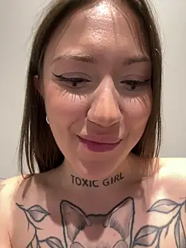 Show de SaintSquirt na webcam