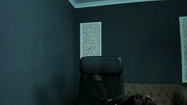 BrianHunts live XXX chat