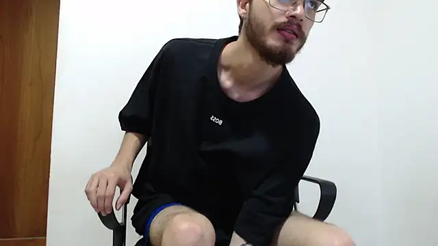 joseh0se: διαδικτυακό σόου στην κάμερα