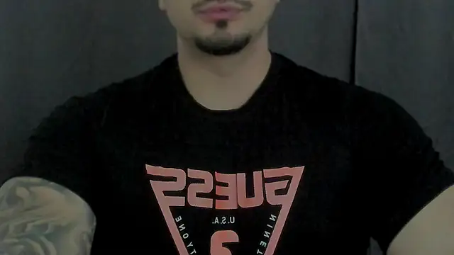 TONYWILSONN Live XXX Chat