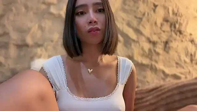 GenesisCastillano Show in webcam