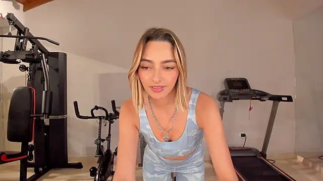 MelissaMoore_ Chat XXX in diretta