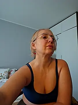 دردشة MariaRichi_ الجنسية المباشرة