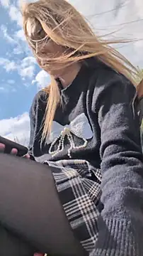 Risky_girl23_のウェブカメラショー