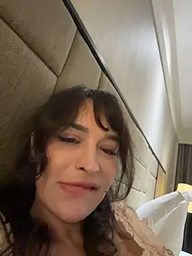 Chat +18 de Zeravina ao vivo