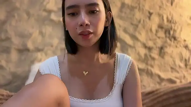 GenesisCastillano's Live XXX Chat