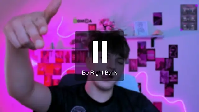 Вебкам-шоу travis_wolf_