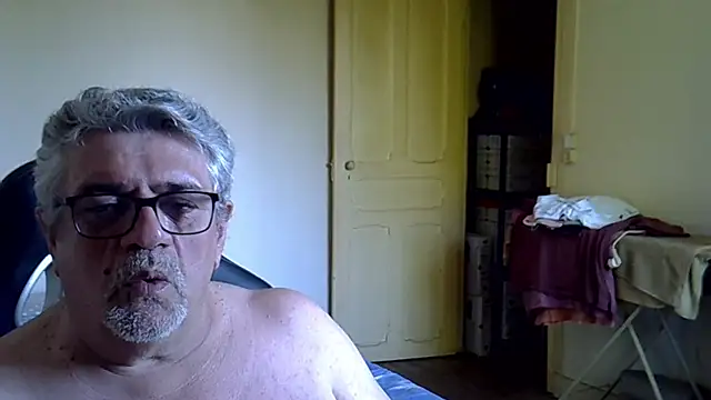 Laurent_oldmen Adlı Modelin Canlı XXX Sohbeti