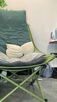 zhizhinaigai Chat XXX in diretta