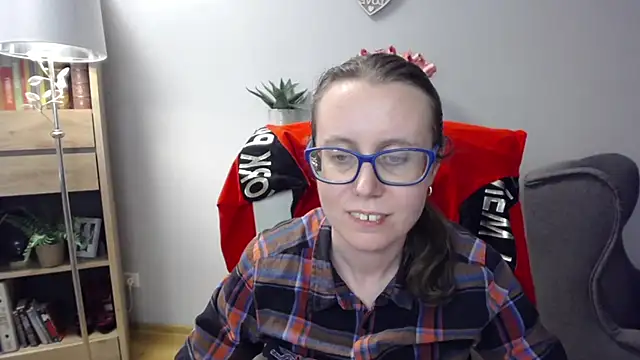 sweetxLizzy Adlı Modelin Canlı XXX Sohbeti