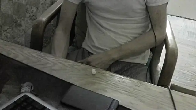 FiSTALiTY: απευθείας συνομιλία ΧΧΧ