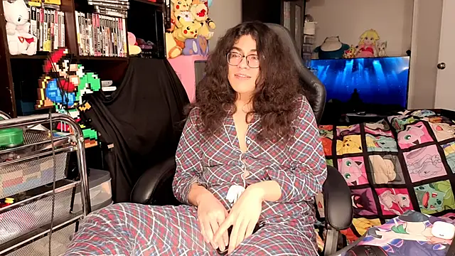 ShinyCherub Show in webcam