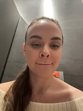 XXX chat uživo modela KristiRich