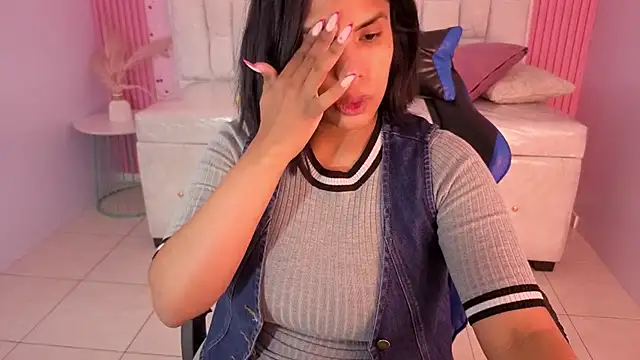 ambar_fox_s' Live XXX Chat