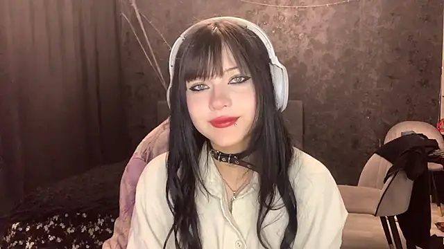 EmilyEmbears: онлайн-секс-чат