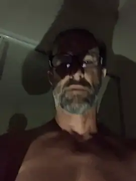 Pink-Tip-Bunny Webcam show