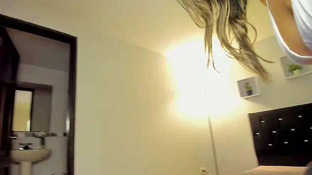 Victoria_Rose_ Chat XXX in diretta