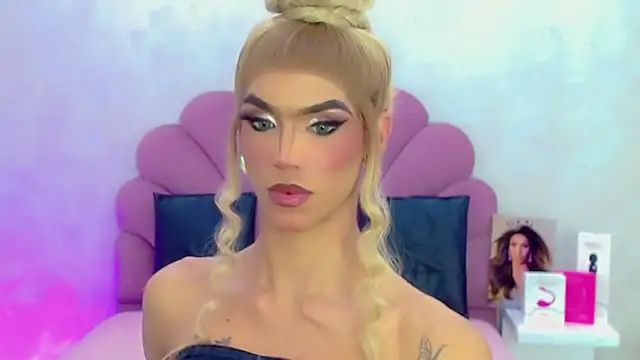 briana_sex32 网络视讯表演