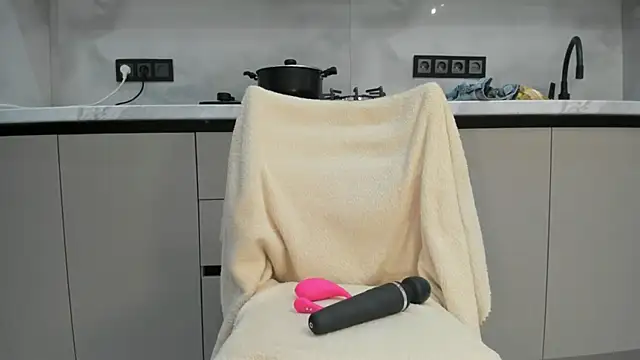 Mia_Meow_ – Live XXX-chat