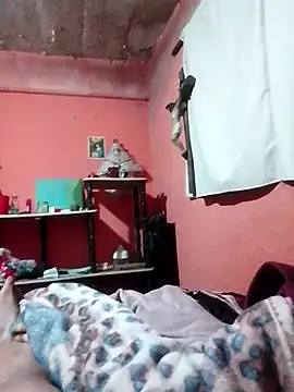 luuiss12 Live XXX Chat