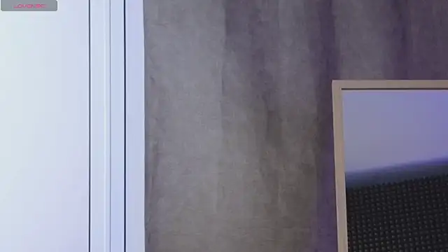 Chat XXX en directo de kaleriyaa_