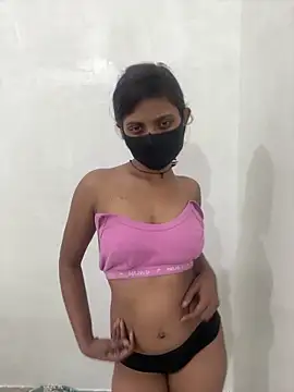 BABY-_LAVNYA Adlı Modelin Canlı XXX Sohbeti