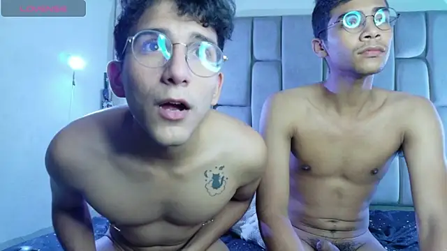 Desire4Duo Live XXX Chat