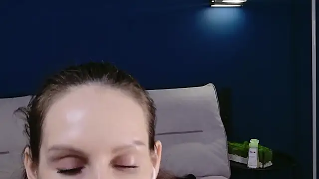 แชท XXX สดของ Mila_Anders