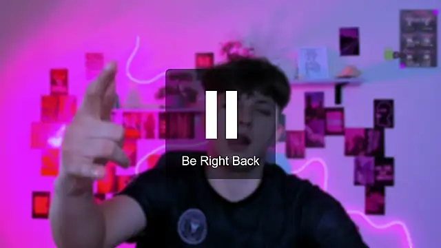 travis_wolf_のウェブカメラショー