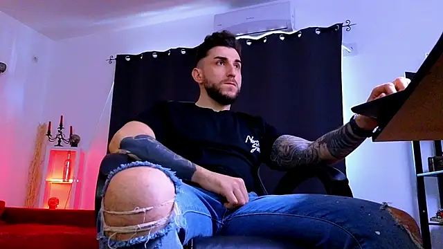 แชท XXX สดของ MightyAaron66