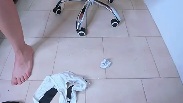 Adrian_Lux_ লাইভ XXX চ্যাট