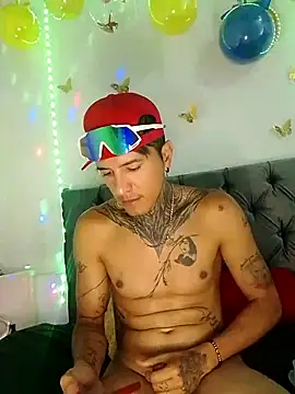 ANDRES_URRIETA Live XXX Chat