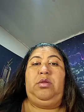 curvy_diva_n Live XXX chat