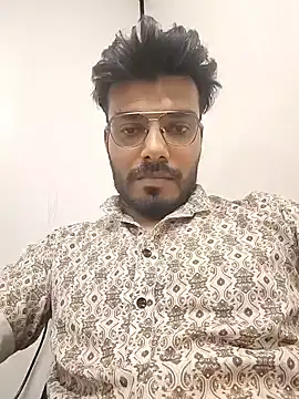 Pokazy przed kamerką – Callboybull