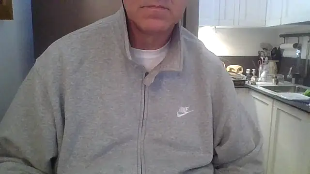 ANONIMO7735 Show in webcam