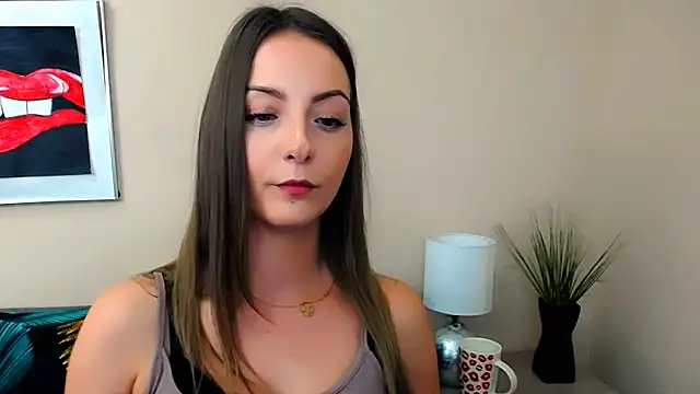 NatalieSexy Adlı Modelin Canlı XXX Sohbeti