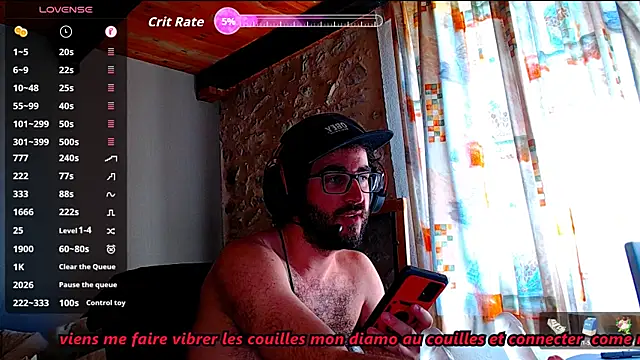 Show modela young_bear06 na web-kameri