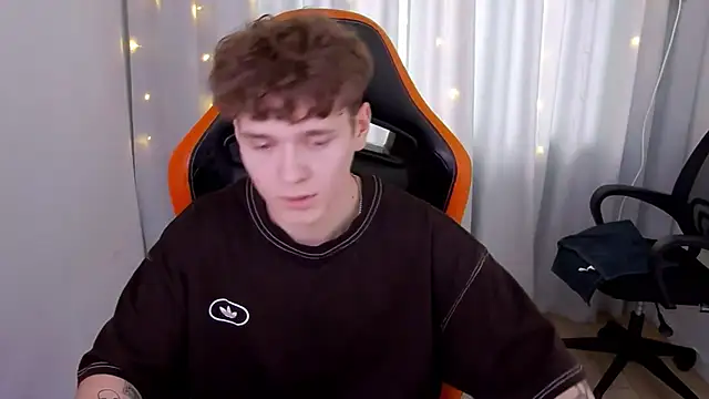 DanyDavis webkamerás műsora