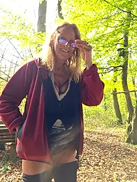 HotWifeLyn68 Live XXX-Chat