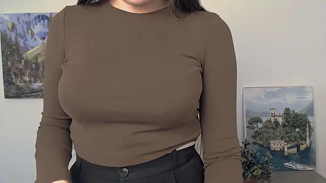 Chat +18 de Trinny_Love ao vivo