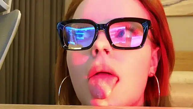 Chat +18 de mollybossy ao vivo